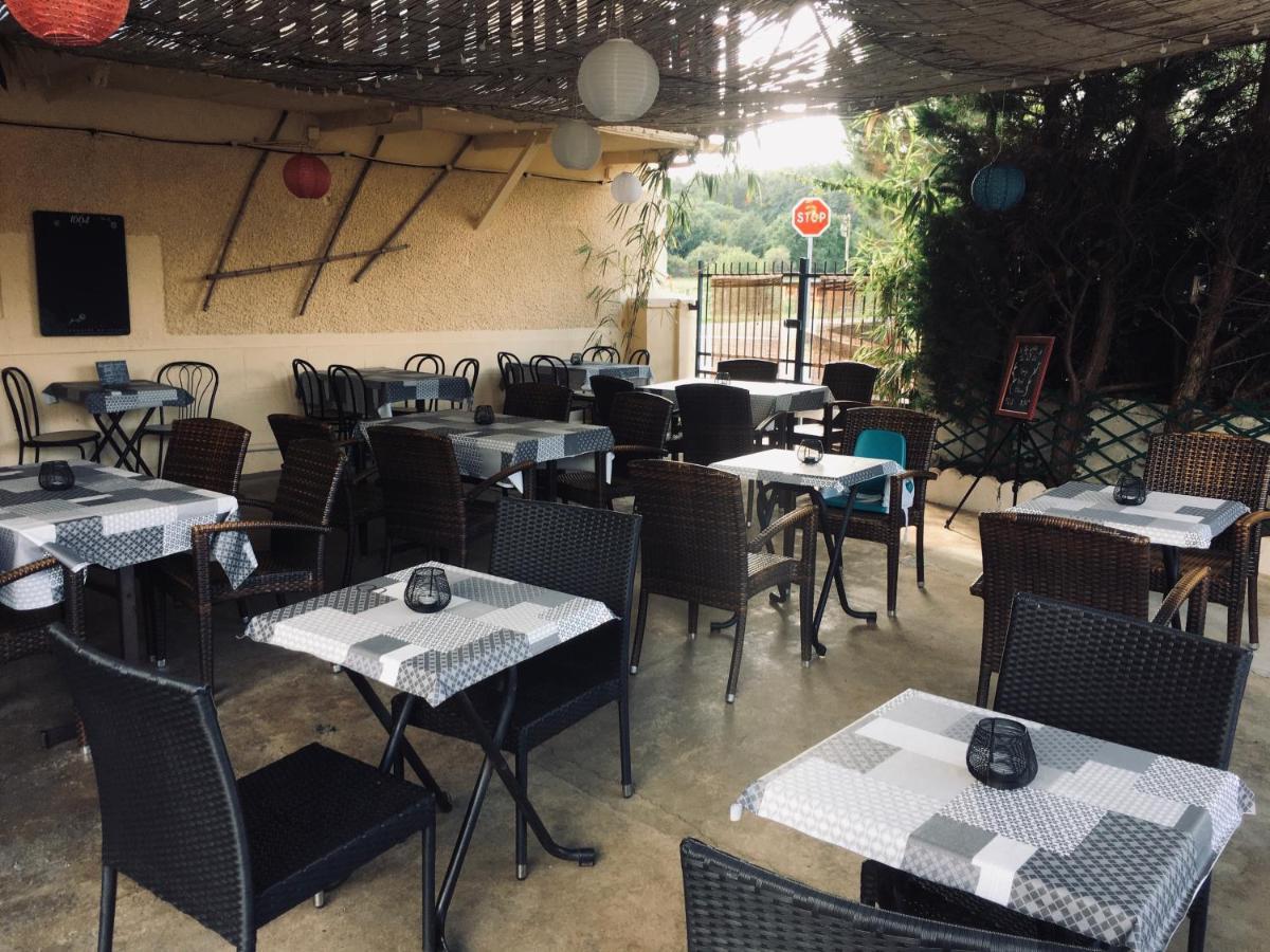 אנגלרס-נוזק Auberge Du Relais D Auniac Hotel Bar Restaurant Piscine מראה חיצוני תמונה