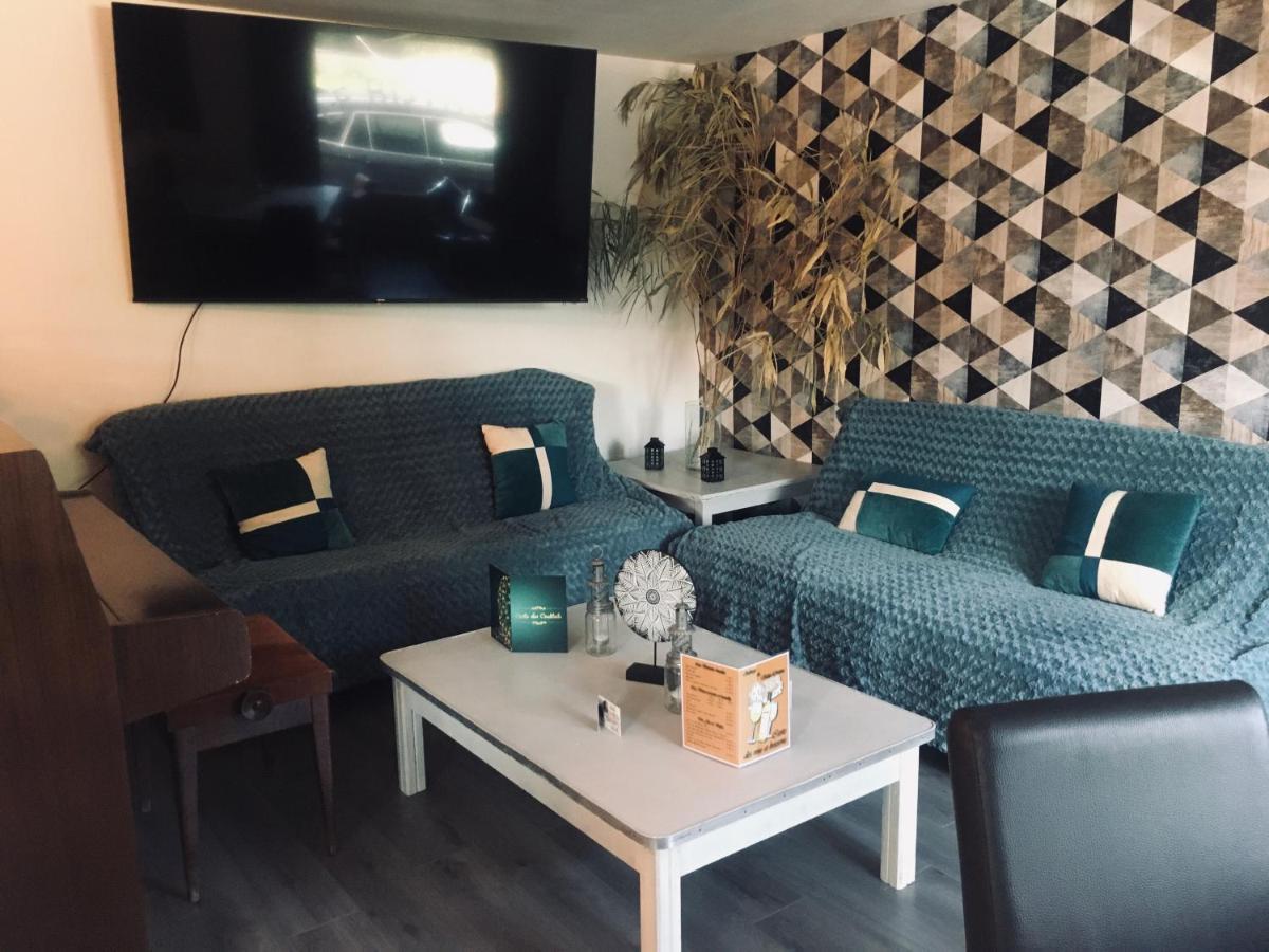אנגלרס-נוזק Auberge Du Relais D Auniac Hotel Bar Restaurant Piscine מראה חיצוני תמונה