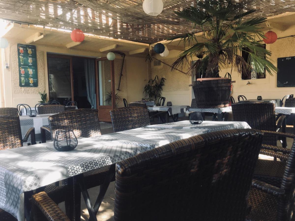 אנגלרס-נוזק Auberge Du Relais D Auniac Hotel Bar Restaurant Piscine מראה חיצוני תמונה